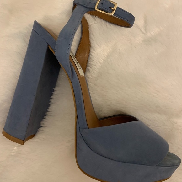 Trust Platform Sandals - Picture 2 of 6